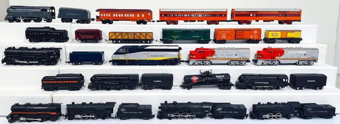 American Flyer Postwar S Gauge/Lionel Prewar O Gauge 238E Assorted Freight Cars and Passenger Cars