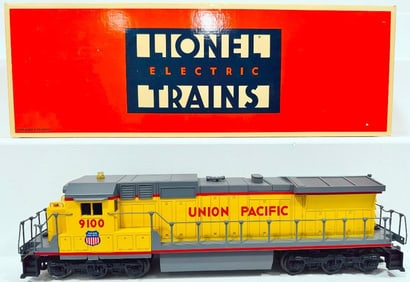 Lionel Modern O Gauge Union Pacific DASH -8 40C Diesel Locomotive Boxed