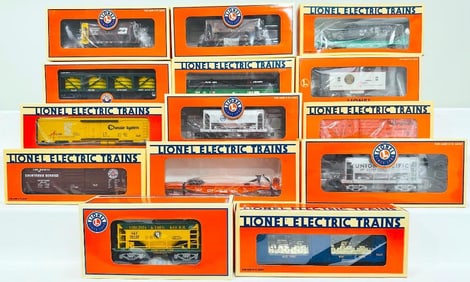 Lionel Modern O Gauge Fourteen (14) Assorted Freight Cars Boxed