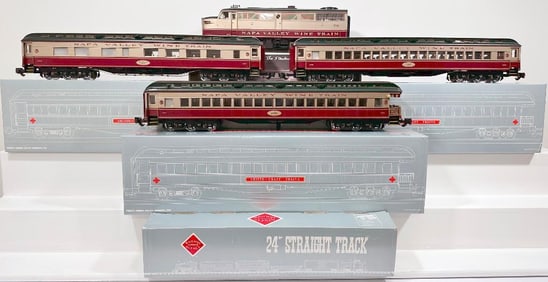 Railway Express Agency Modern G Scale Napa Valley Wine Train Alco FA -1 Diesel Locomotive