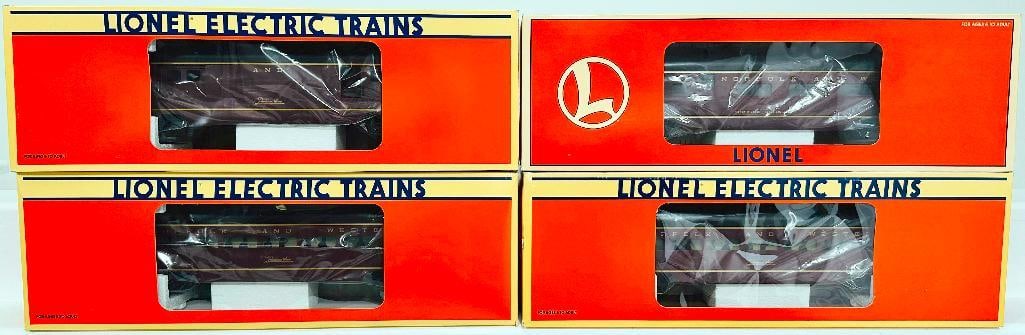 Lionel Modern O Gauge Norfolk and Western Duplex Roomette Car–Aluminum Passenger Car X2 (1 of 4)