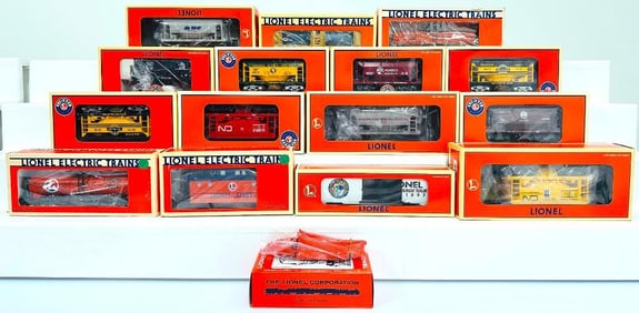 Lionel Modern O Gauge Sixteen (16) Assorted Freight Cars and Airplane Boxed