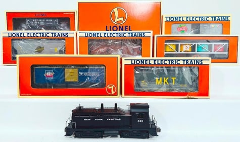 Lionel Modern O Gauge New York Central NW2 Diesel Switcher and Seven (7) Assorted Freight Cars Boxed