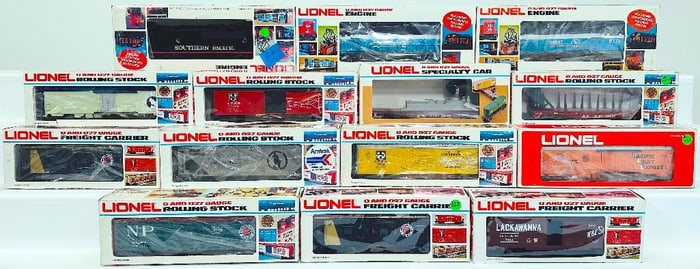 Lionel Modern O Gauge Great Northern GP–9 X2–Southern Pacific F3 B Unit–Eleven Assorted