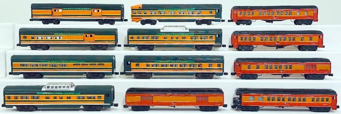 Williams Modern O Gauge Five Assorted Southern Pacific Passenger Cars/Lionel Modern O Gauge 7 Cars