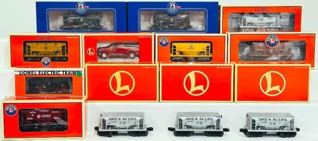 Lionel Modern O Gauge Ten (10) Assorted Freight Cars Boxed