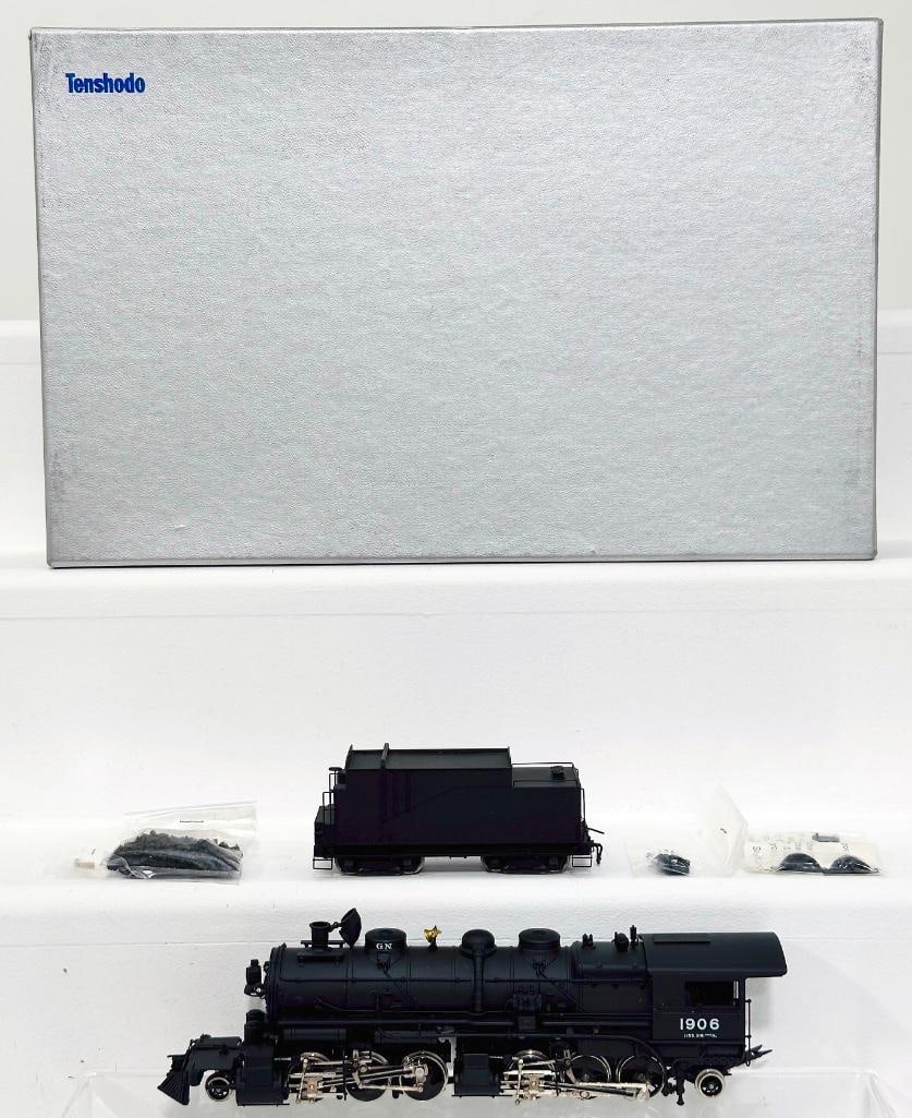 Tenshodo Modern HO Scale Great Northern 2 -6 -6 -2 Class L -1 Locomotive and Tender (1 of 9)