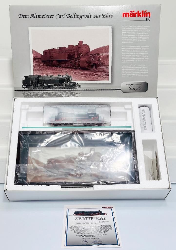Marklin Modern HO Scale BR 96 Locomotive #37965 (1 of 9)