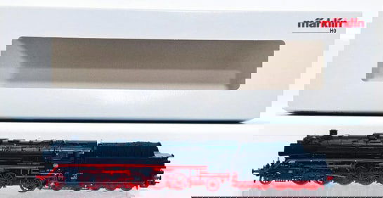 Marklin Modern HO Scale BR 45 Locomotive and Tender #37455