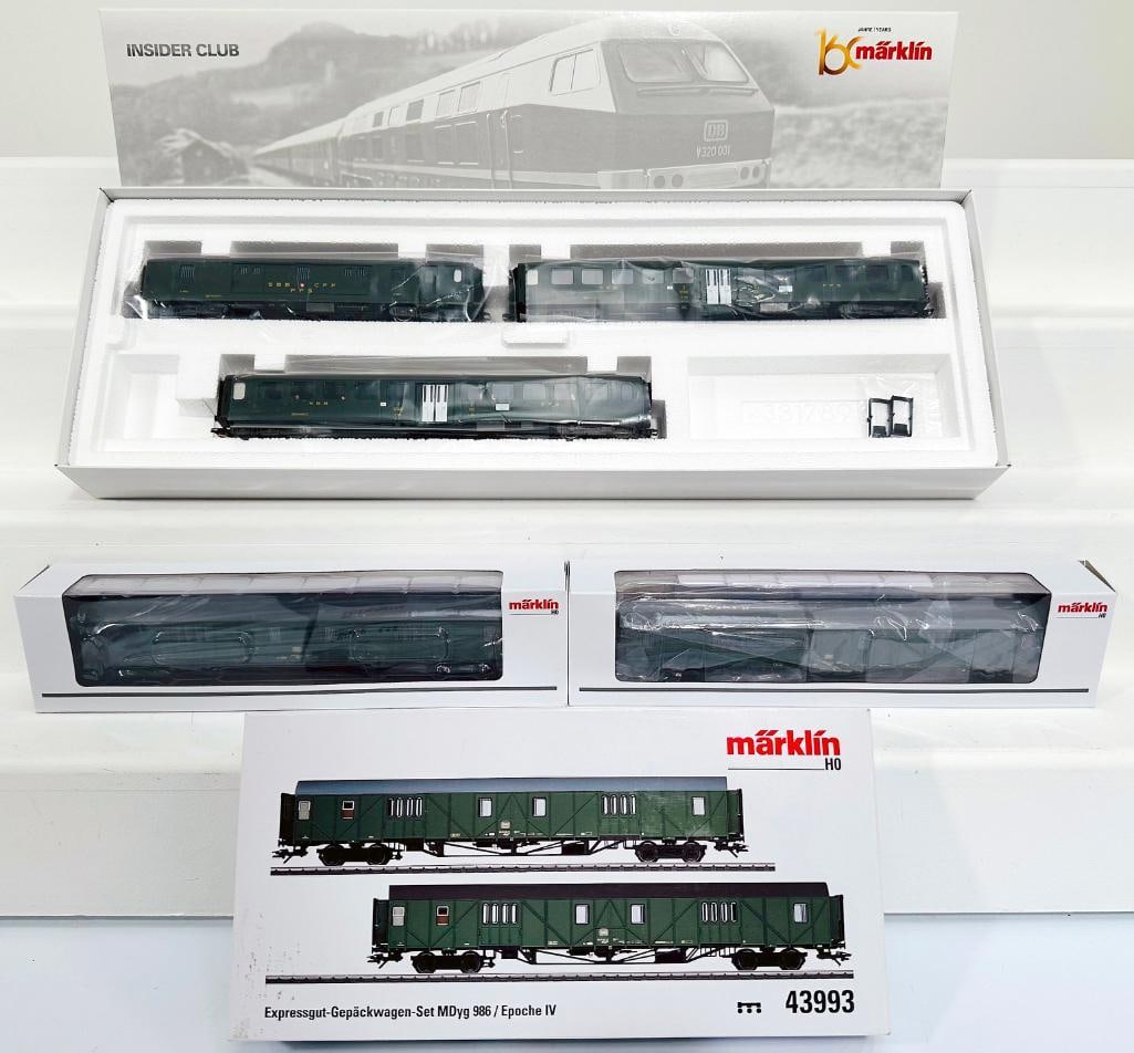 Marklin Modern HO Scale Express Freight Baggage Car Set #43993/Express Freight Baggage Car #43993-02 (1 of 8)