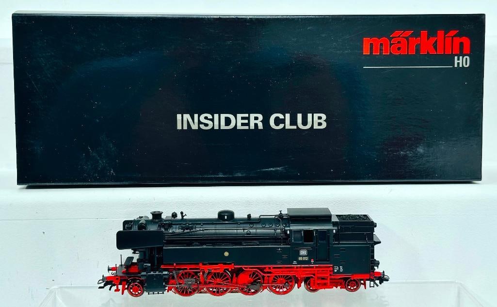 Marklin Modern HO Scale Locomotive BR 65.0 #39650 (1 of 7)