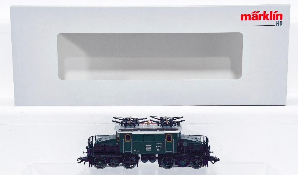 Marklin Modern HO Scale Electric Locomotive BR E 70 #37482 (1 of 7)