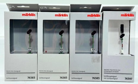 Marklin Modern Digital HO Color Light Home Signal with Color Light Distance Signal #76397