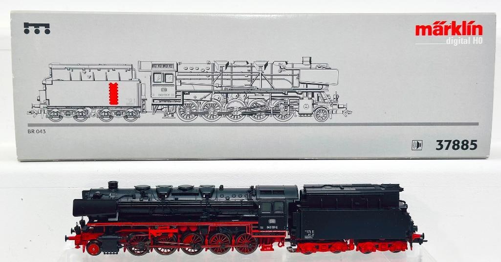 Marklin Modern Digital HO Locomotive and Tender BR 043 #37885: Marklin Modern Digital HO Locomotive and Tender BR 043 #37885, in C9 and with its original box.