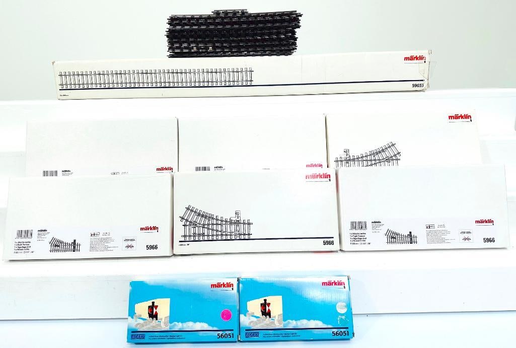 Marklin Modern 1 Gauge Assorted Track Sections and Switches 5965 -5966 -5965 -5965 -5966 -5966: Marklin Modern 1 Gauge Assorted Track Sections and Switches 5965 -5966 -5965 -5965 -5966 -5966-59033, each in C9 and each with its original box.