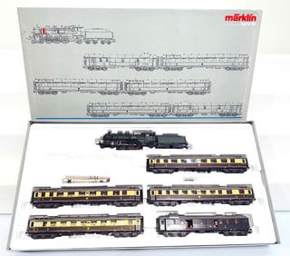 Marklin Modern Digital HO Rheingold Locomotive and Tender 5 Car Passenger Set #26506