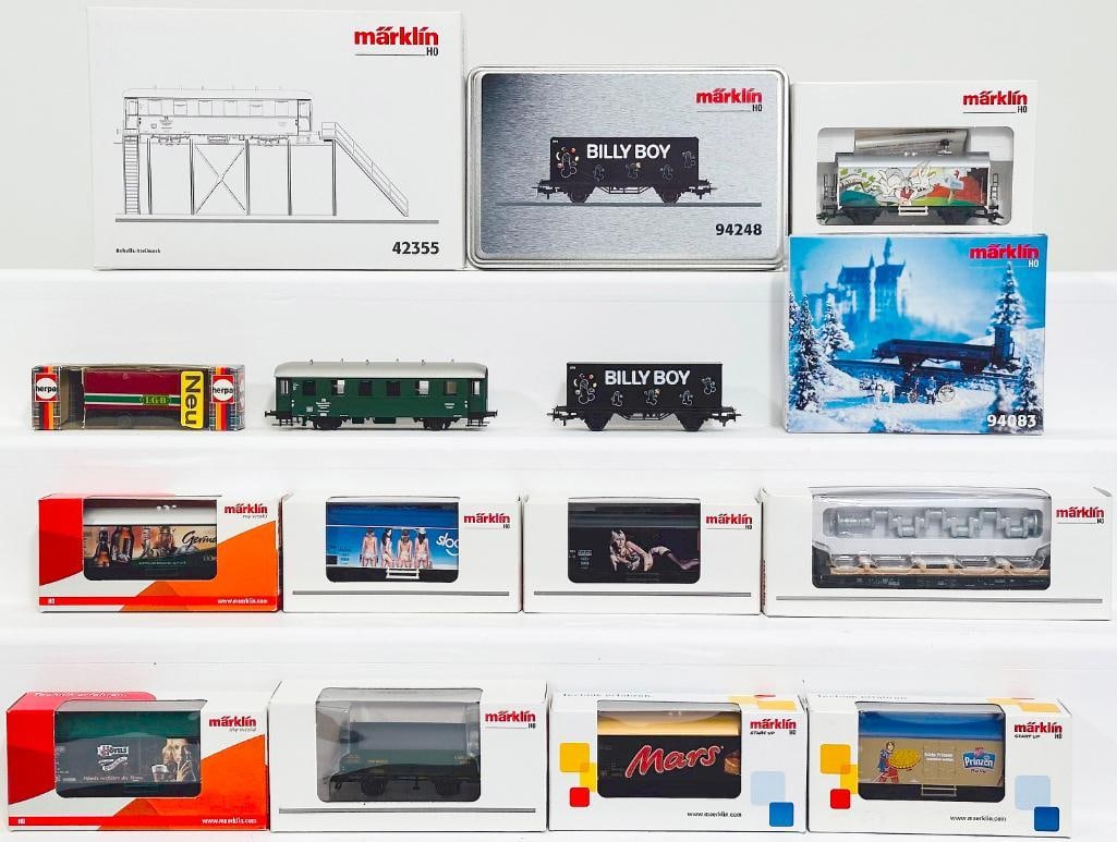 Marklin Modern HO Scale Temporary Signal Tower #42355/ Eleven Assorted Freight Car/Billy Boy Tender: Marklin Modern HO Scale Temporary Signal Tower #42355 and Eleven (11) Assorted Freight Cars -Billy Boy Tender, each in C9 and each with its original box.