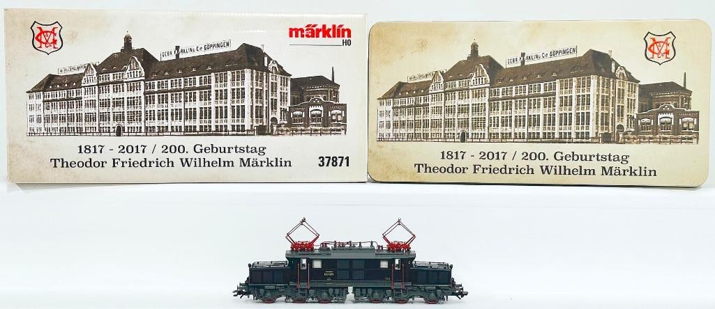 Marklin Modern HO Scale Class E 93 Freight Train Electric Locomotive #37871: Marklin Modern HO Scale Class E 93 Freight Train Electric Locomotive #37871, in C9 and with its original box.