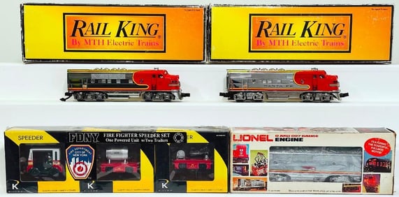 MTH Modern O Gauge Santa Fe Chrome F–3 Diesel Engine and Nonpowered B Unit/F3 Santa Fe Chrome