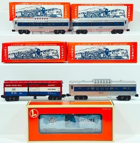 Lionel Modern O Gauge Santa Fe Passenger 4 Pack #6 -27767 and Toy Fair Box Car 2001