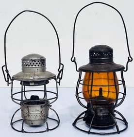 Minneapolis St. Paul Railroad Kerosene Lantern no globe - Unknown RR yellow Globe Kerosene Lantern