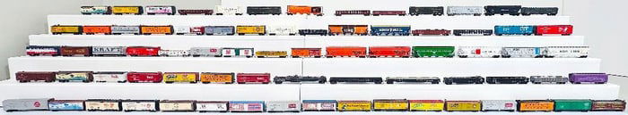 Unknown Manufacturers Modern HO Scale Assorted Freight Cars and Hoppers