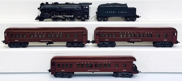 Lionel Postwar O Gauge 225 Black Locomotive and 2235W Black Tender with 2623/2623/2623 Madison Cars