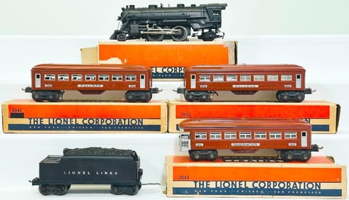 Lionel Prewar O Gauge 229 Black Locomotive and Black Tender with 2642 - 2642 - 2643 Passenger Cars