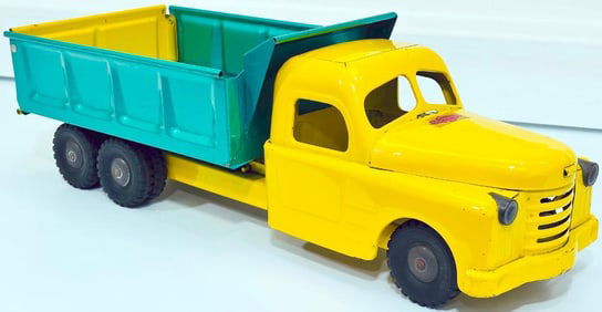 Structo Postwar Hydraulic Dump Truck peacock and yellow