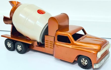 Structo Postwar ReadyMix Cement Truck white and bronze #700 Boxed