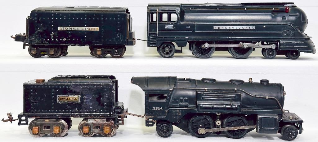 Lionel Prewar O Gauge Black 258 Locomotive/ 262 Black Tender/238 Black Locomotive/2265W Black Tender: Lionel Prewar O Gauge Black 258 Locomotive and 262 Black Tender/238 Black Locomotive and 2265W Black Tender, each in C6 overall condition.