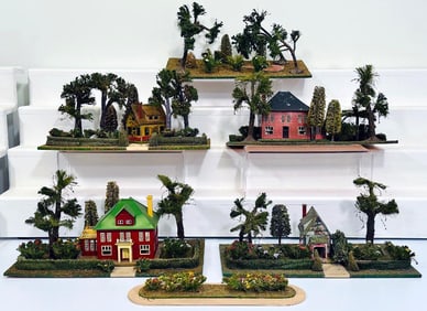 Lionel Modern Five (5) Ron Morris Plots and Small Ron Morris Landscape