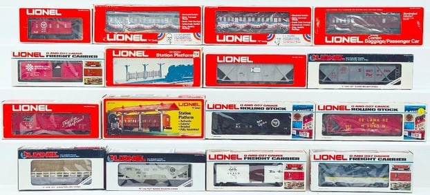 Lionel Modern O Gauge Assorted Freight Cars/Presidential Campaign Cars and Station Platform X2 Boxed
