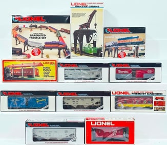 Lionel Modern O Gauge Seven Assorted Freight Cars/Station Platform/Elevated Trestle Set/Gantry Crane