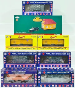 Heavy Haulers Modern 1:50 Scale Diamond T989 with House Load US55109/ RMT Six Assorted Freight Cars