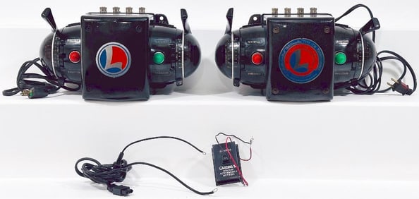 Lionel Postwar O Gauge Type ZW Transformer/Lionel Modern O Gauge Type ZW 275 Watts Transformer