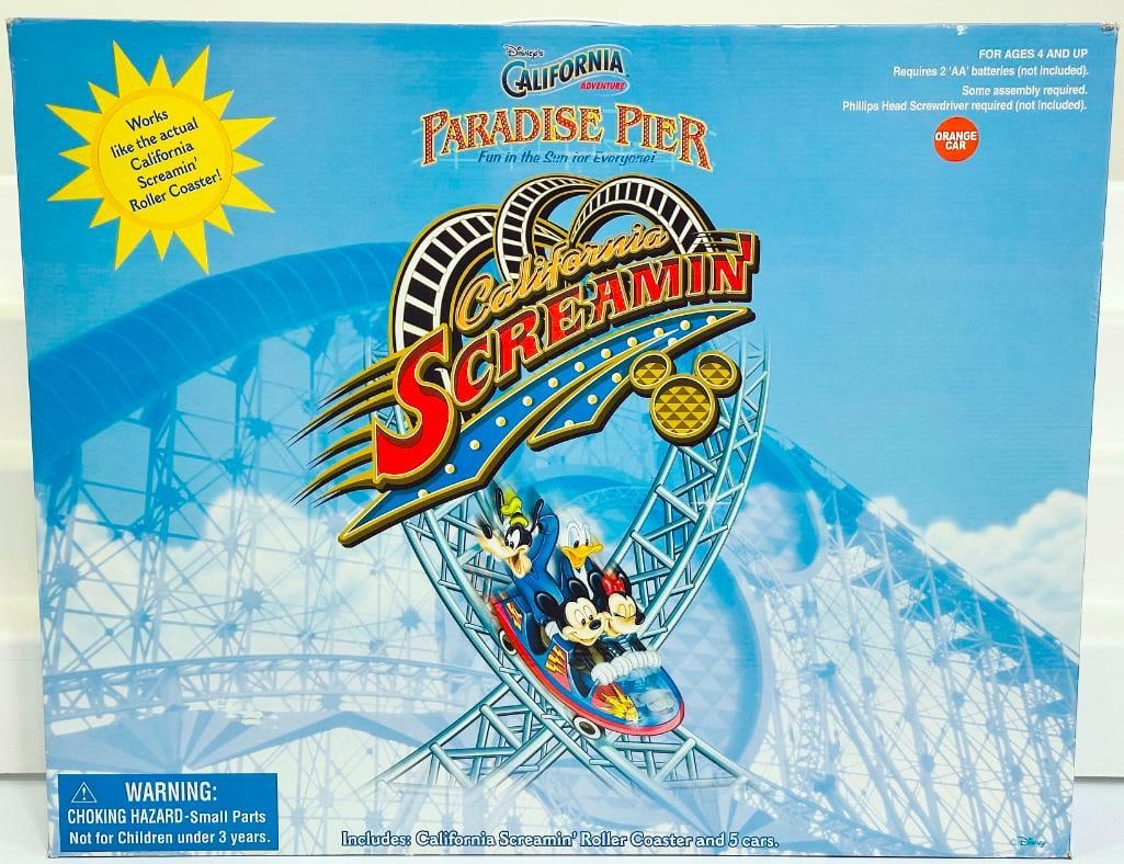 Disney Modern O Gauge California Screamin Roller Coaster/5 Cars battery operated (not included): Disney Modern O Gauge California Screamin Roller Coaster and 5 Cars battery operated (not included) Boxed, in C9 and with its original box.