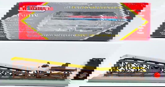 Williams Modern O Gauge Genesis -  FA Style Amtrak Loco with horn/Lionel Postwar O Gauge 397 Loader