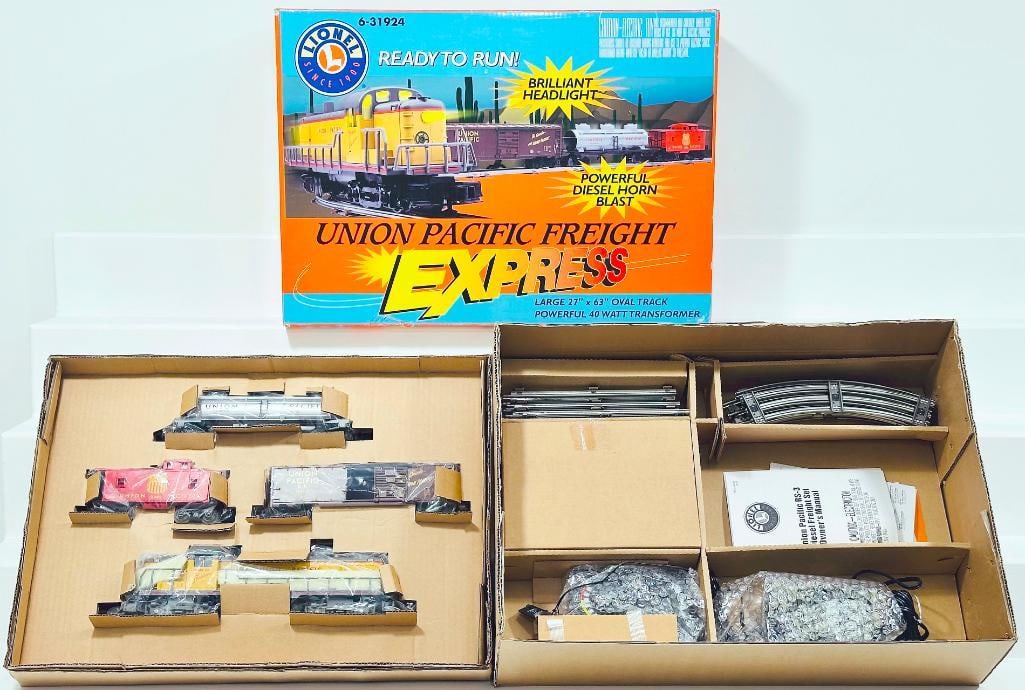 Lionel Modern O Gauge Union Pacific Freight Express #6  -   31924 Boxed (1 of 5)