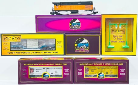 MTH Modern O Gauge Milwaukee Road FM H10 -  44 Diesel Switcher with PS 1.0/Accessories and