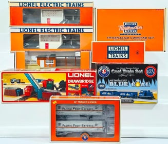 Lionel Modern O Gauge Operating Southern Pacific Freight Terminal/395 Floodlight Tower/Accessories