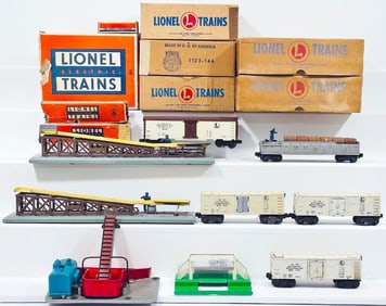 Lionel Postwar O Gauge 362 Operating Barrel Loader X2/Operating Milk Car/Assort. Lionel Postwar Cars