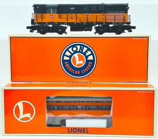 Lionel Modern O Gauge Milwaukee Road H16  -   44 and Milwaukee Road Spring Valley Coach