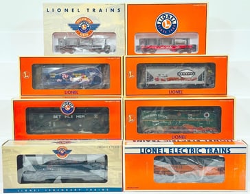 Lionel Modern O Gauge Milwaukee Road GP - 9 Diesel Switcher/Great Northern Log Dump Car/3461 Log Car