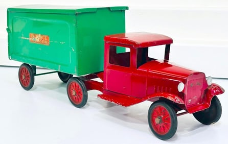 Buddy L Prewar 35 Express Truck manufactured 1934 red and green