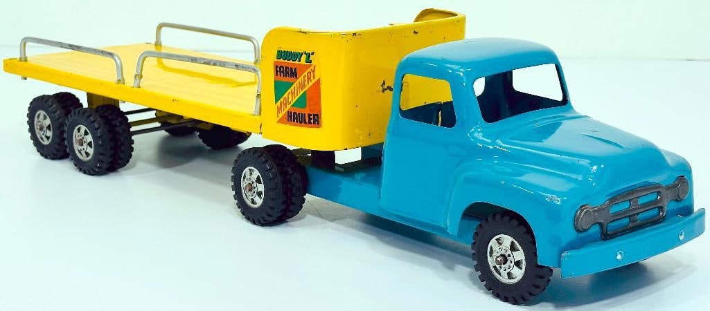 Buddy L Postwar 5586 Farm Machinery Hauler Tractor and Trailer blue and yellow manufactured 1956 -: Buddy L Postwar 5586 Farm Machinery Hauler Tractor and Trailer blue and yellow manufactured 1956 to 1958, in C7 minus to C7.