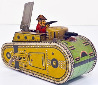 Marx Prewar Tank with Driver Clockwork