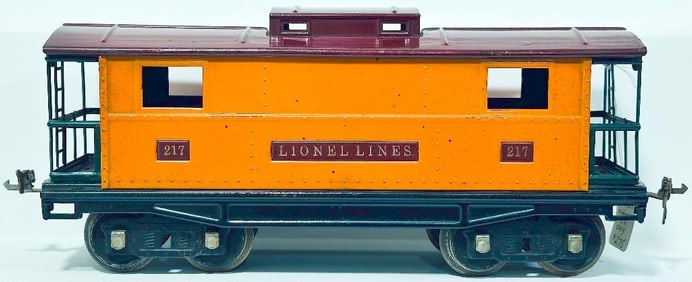 Lionel Prewar Standard Gauge 217 orange and maroon Caboose