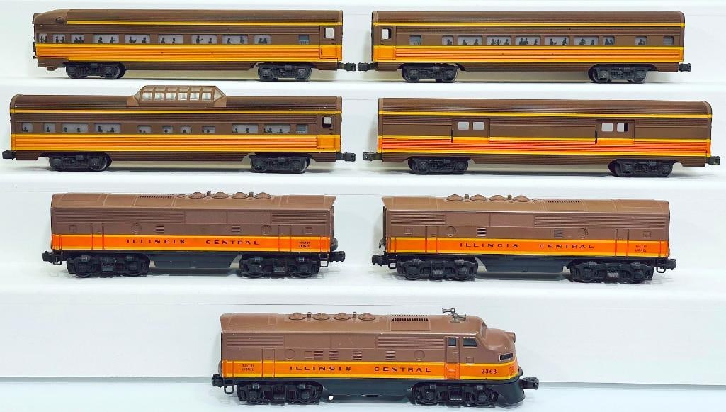 Lionel Postwar O Gauge 2363 Illinois Central Powered A Unit and 2363 Illinois Central B Unit X2 (1 of 6)