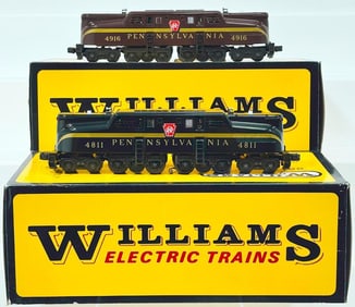Williams Modern O Gauge PRR Tuscan GG -1 and PRR Green GG -1 Boxed
